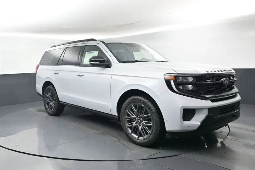 2025 Ford Expedition Platinum photo 1