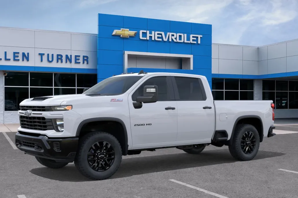 2026 Chevrolet Silverado 2500HD Custom photo 1
