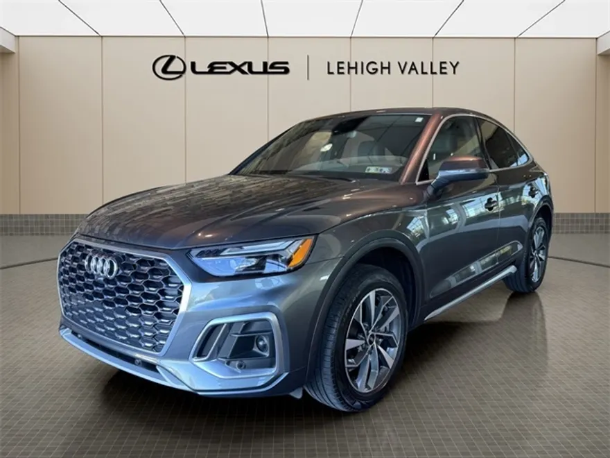 2022 Audi Q5 Sportback 45 S line Premium photo 1