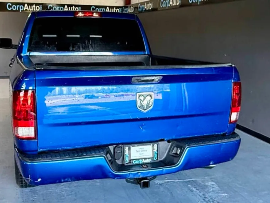 2017 Ram 1500 Tradesman photo 1
