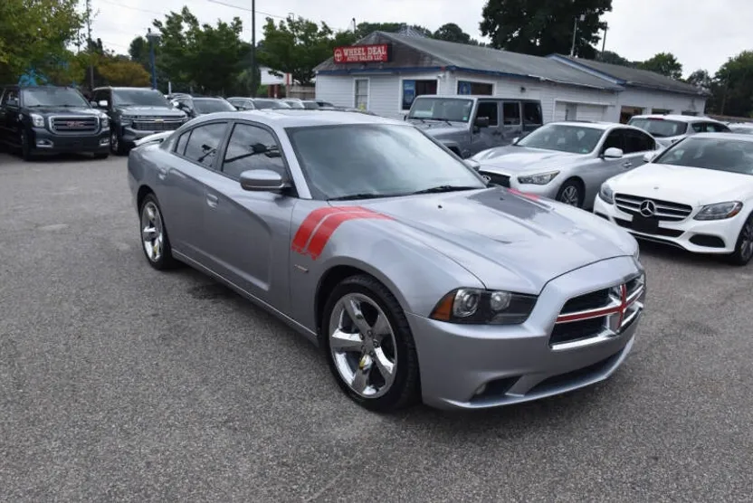 2013 Dodge Charger R/T photo 1