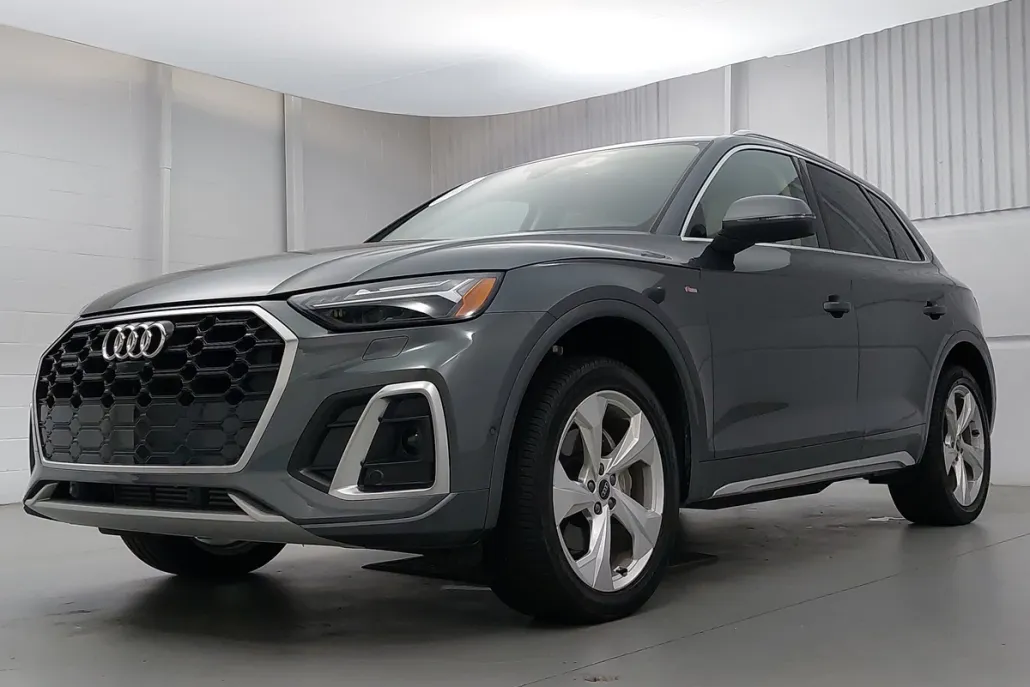 2024 Audi Q5 45 S line Premium photo 1