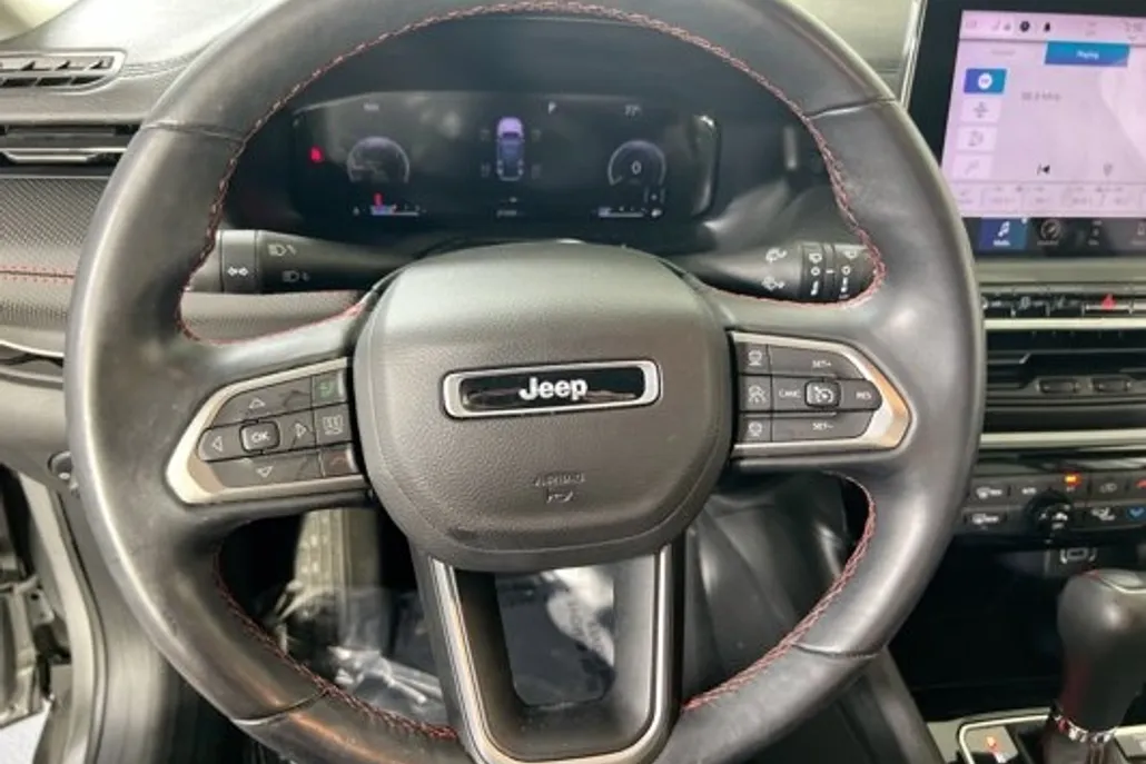 2022 Jeep Compass Trailhawk photo 1