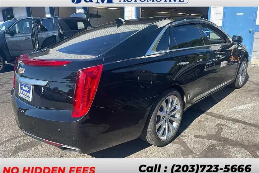2016 Cadillac XTS Luxury photo 1