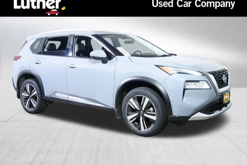 2022 Nissan Rogue Platinum photo 1