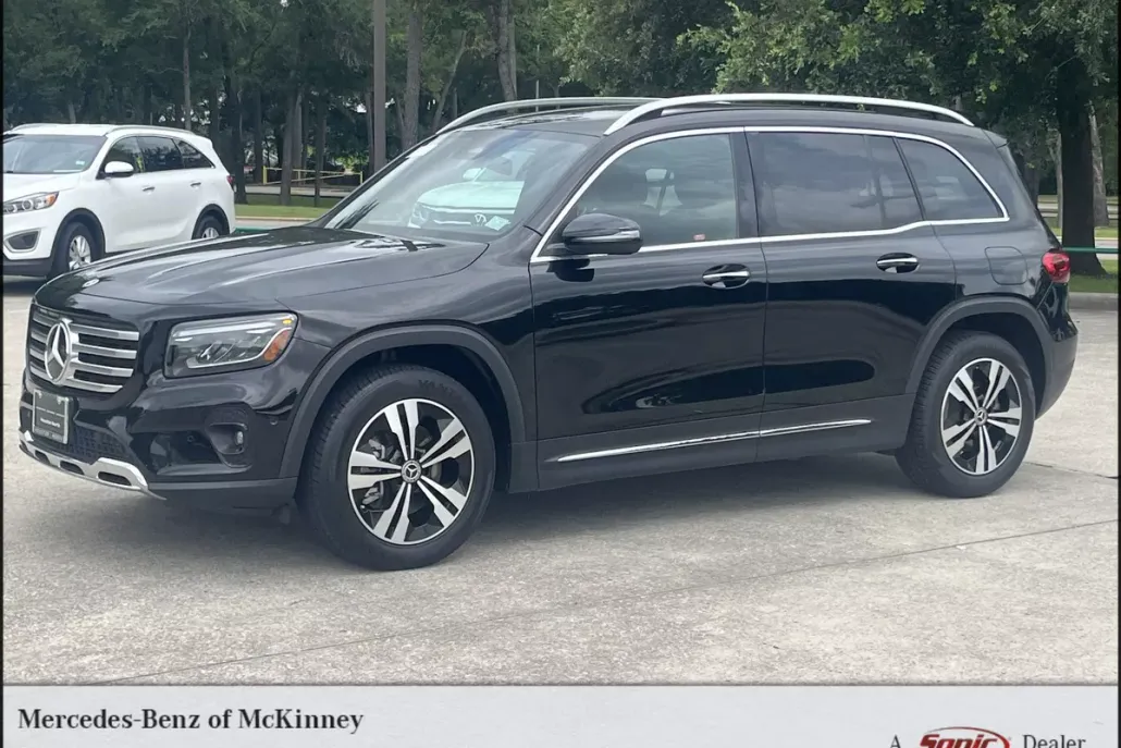2024 Mercedes Benz GLB 250 photo 1