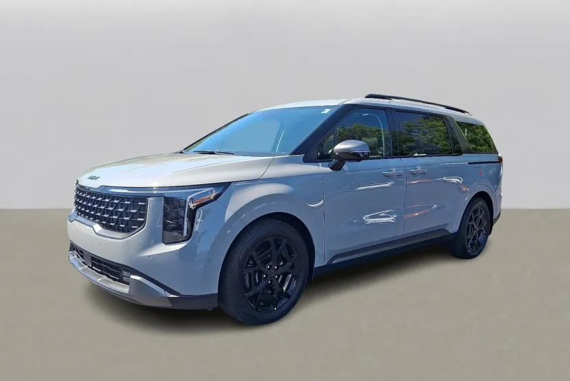 2026 Kia Carnival SX photo 1