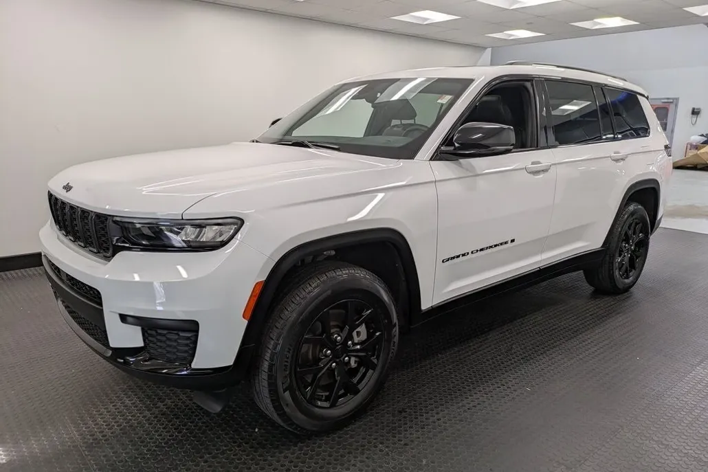 2024 Jeep Grand Cherokee Altitude X photo 1