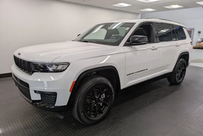 2024 Jeep Grand Cherokee Altitude X photo 1
