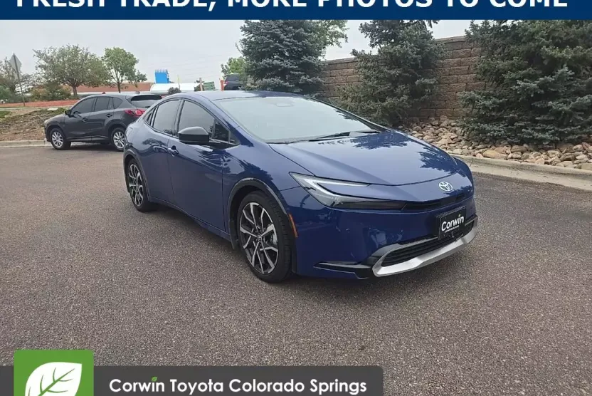 2025 Toyota Prius Plug-in Hybrid XSE photo 1