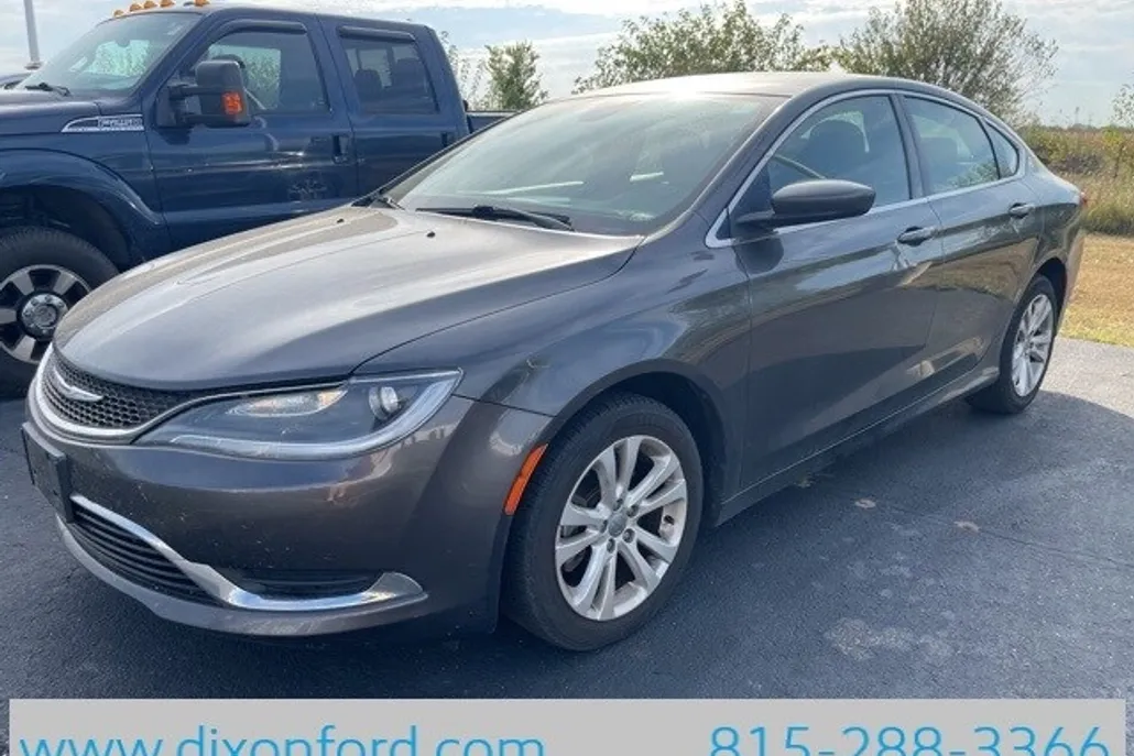 2015 Chrysler 200 Limited photo 1