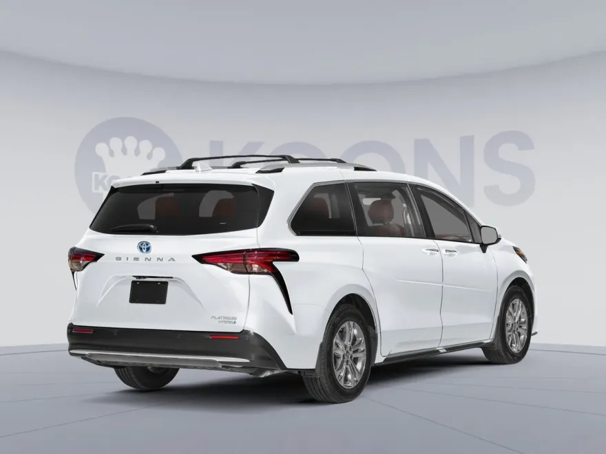 2025 Toyota Sienna Platinum photo 1