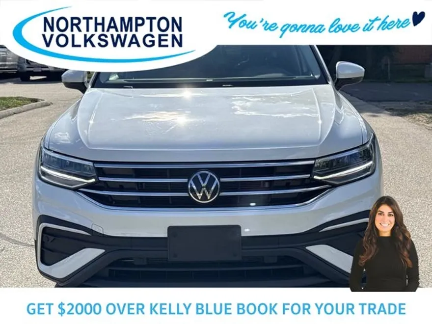2023 Volkswagen Tiguan SE photo 1