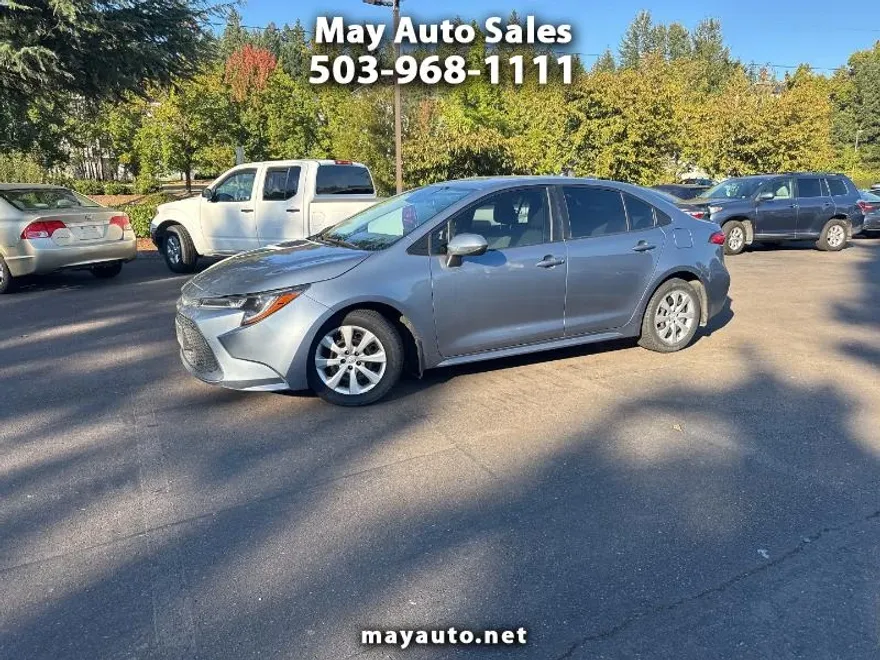 2020 Toyota Corolla LE photo 1