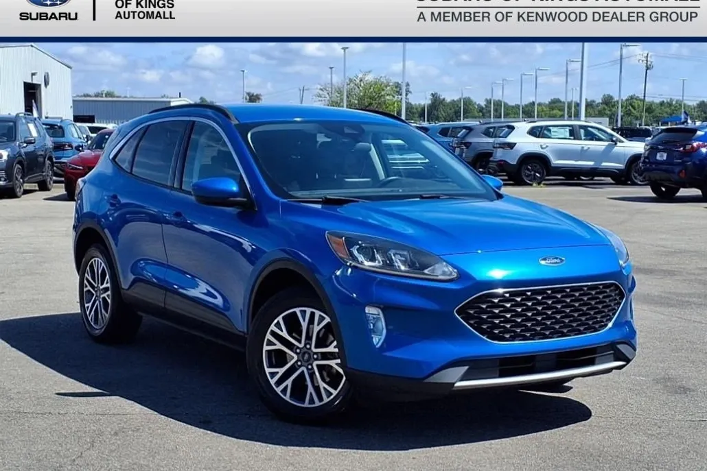 2021 Ford Escape SEL photo 1