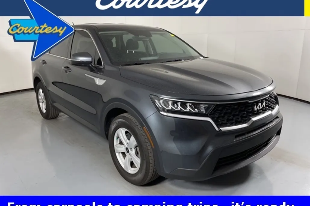 2022 Kia Sorento LX photo 1