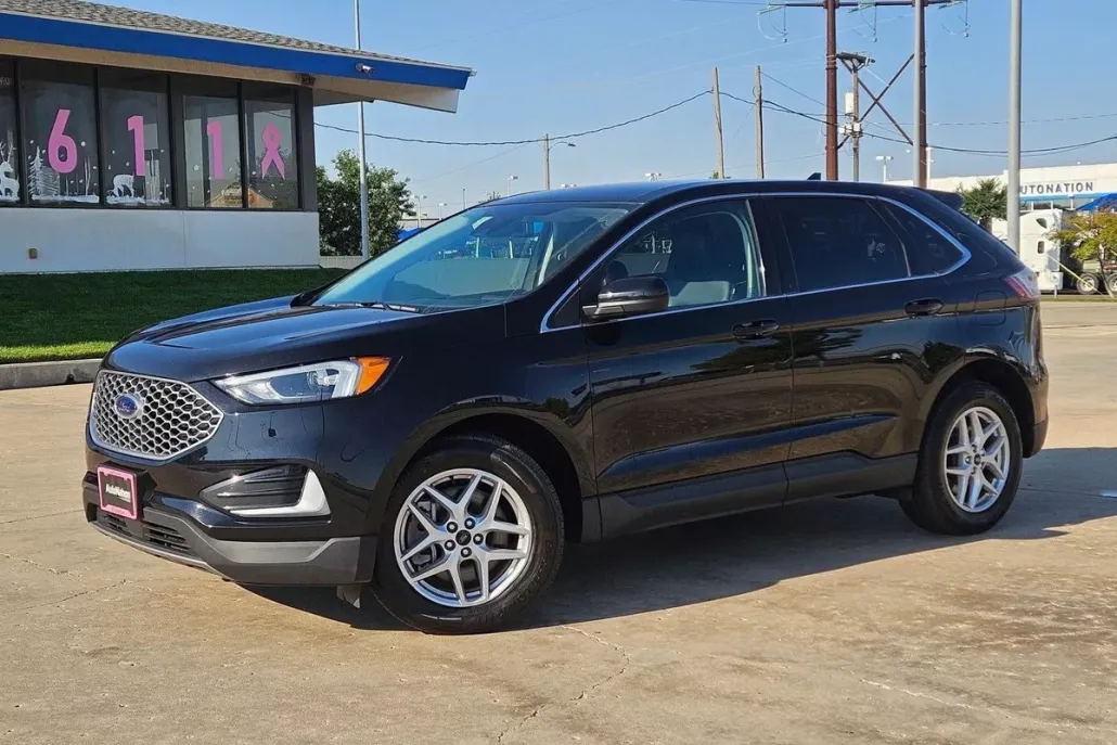 2024 Ford Edge SEL photo 1
