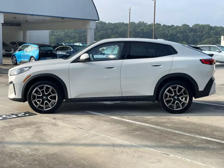 2025 Bmw X2 xDrive28i photo 1