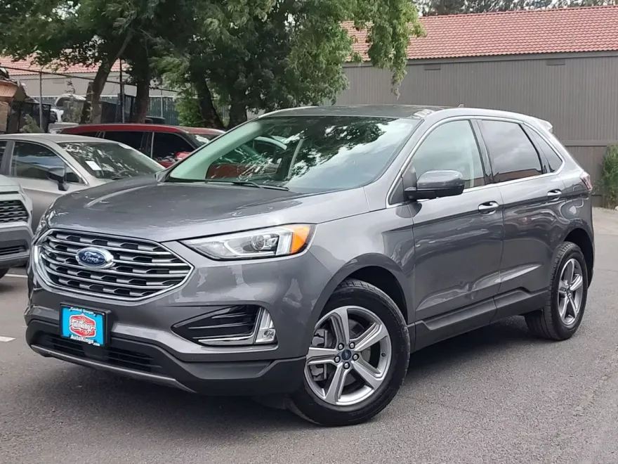 2022 Ford Edge SEL Sport photo 1