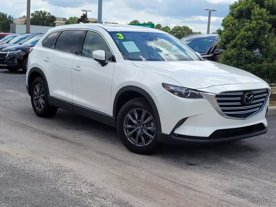 2023 Mazda CX-9 Touring photo 1