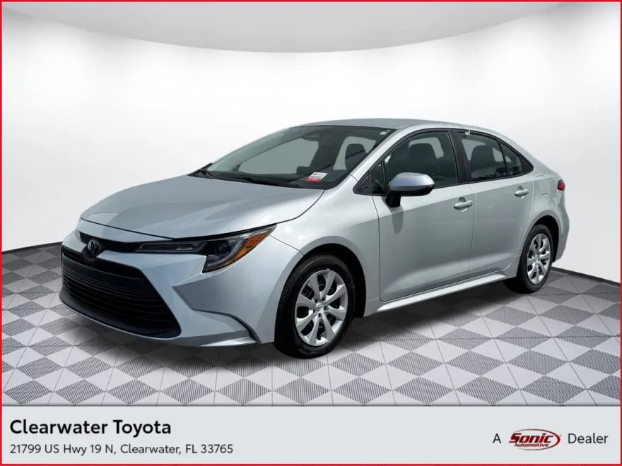 2025 Toyota Corolla LE photo 1