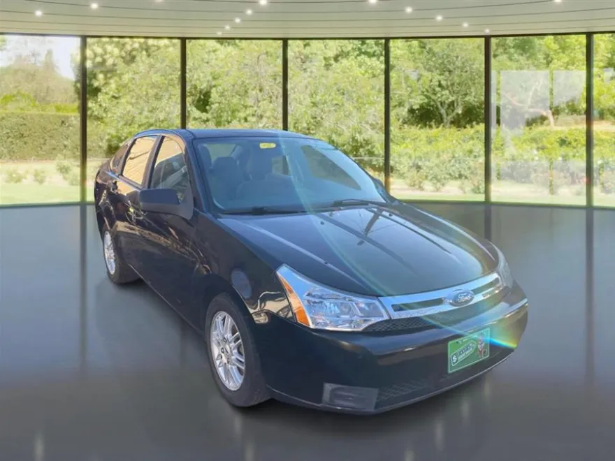 2009 Ford Focus SE photo 1