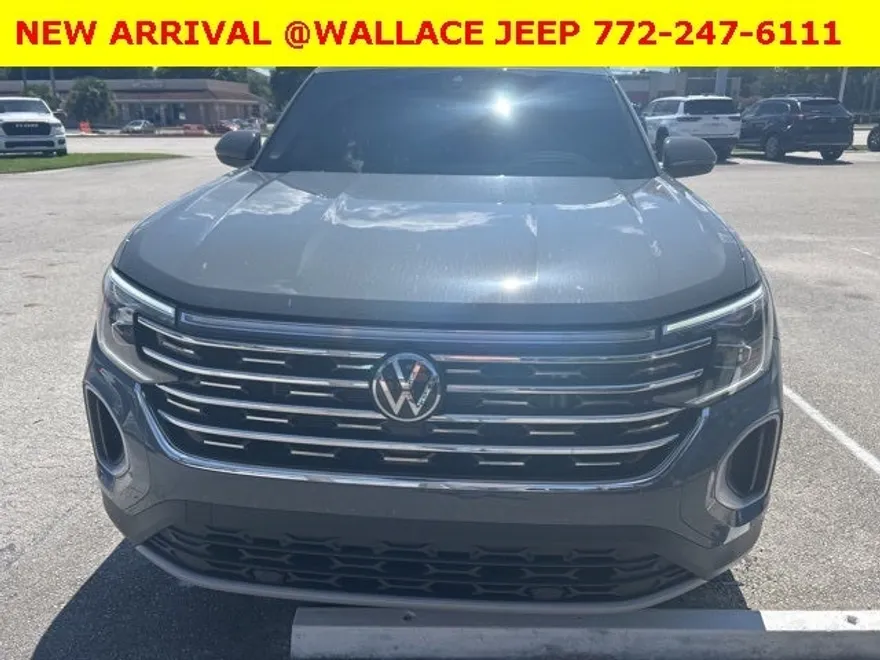 2025 Volkswagen Atlas SEL photo 1
