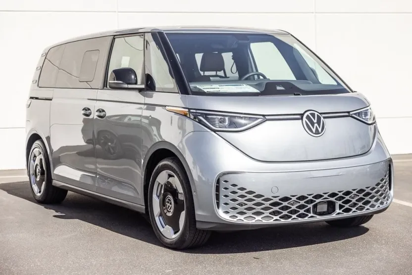 2025 Volkswagen ID. Buzz Pro S photo 1