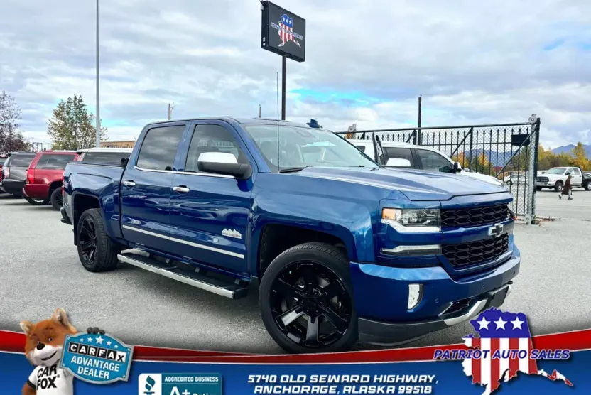 2015 Chevrolet Silverado 1500 High Country photo 1