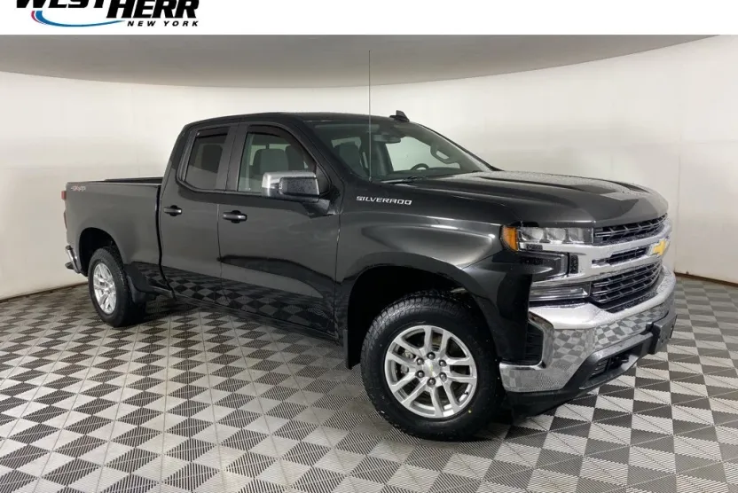 2020 Chevrolet Silverado 1500 LT photo 1
