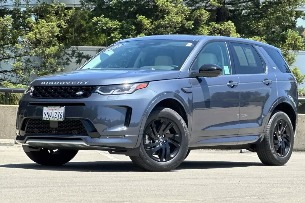 2024 Land Rover Discovery Sport S photo 1