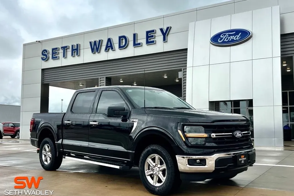 2025 Ford F-150 XLT photo 1