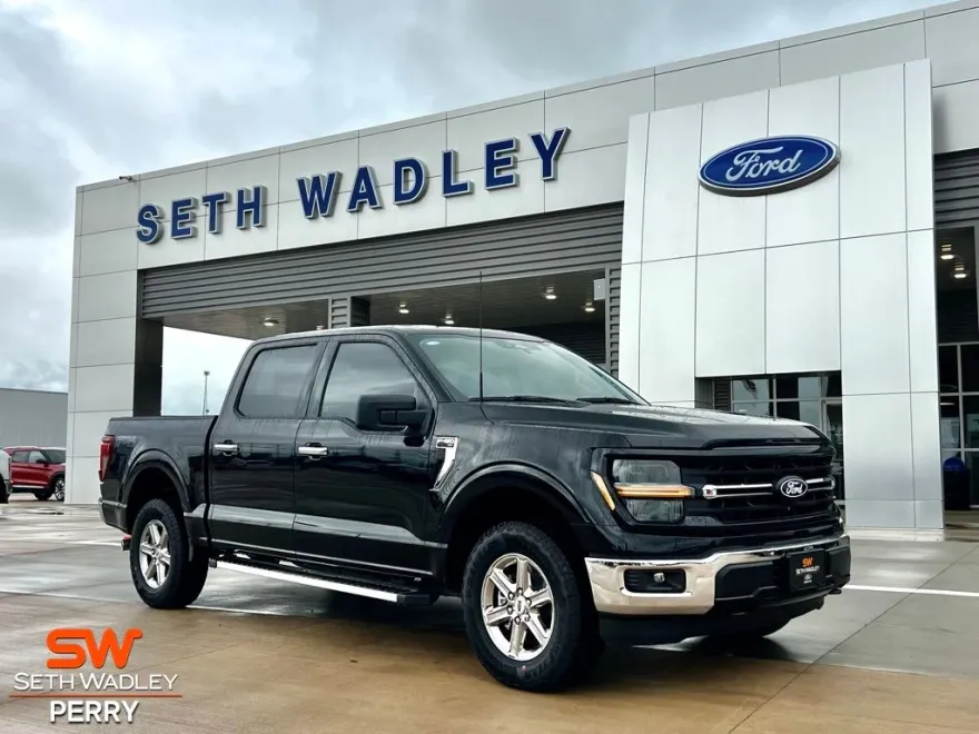 2025 Ford F-150 XLT photo 1