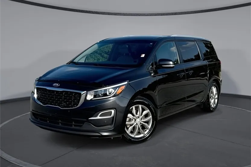 2021 Kia Sedona EX photo 1