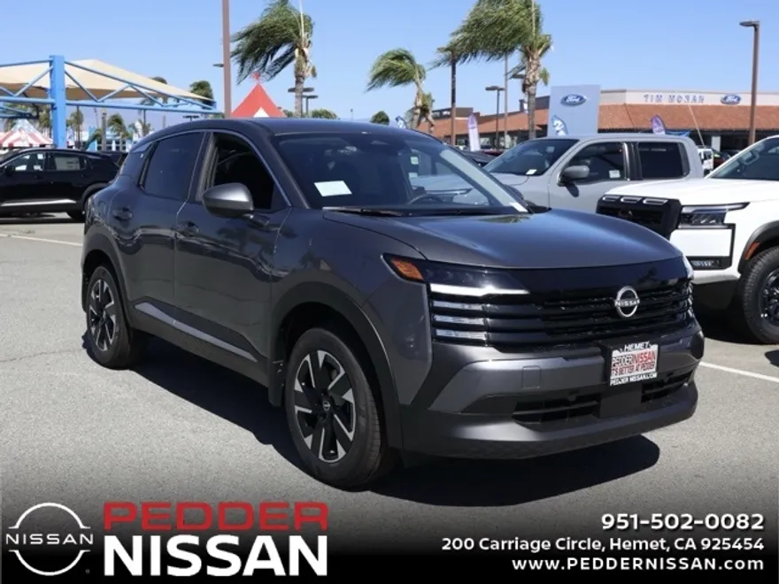 2025 Nissan Kicks SV photo 1