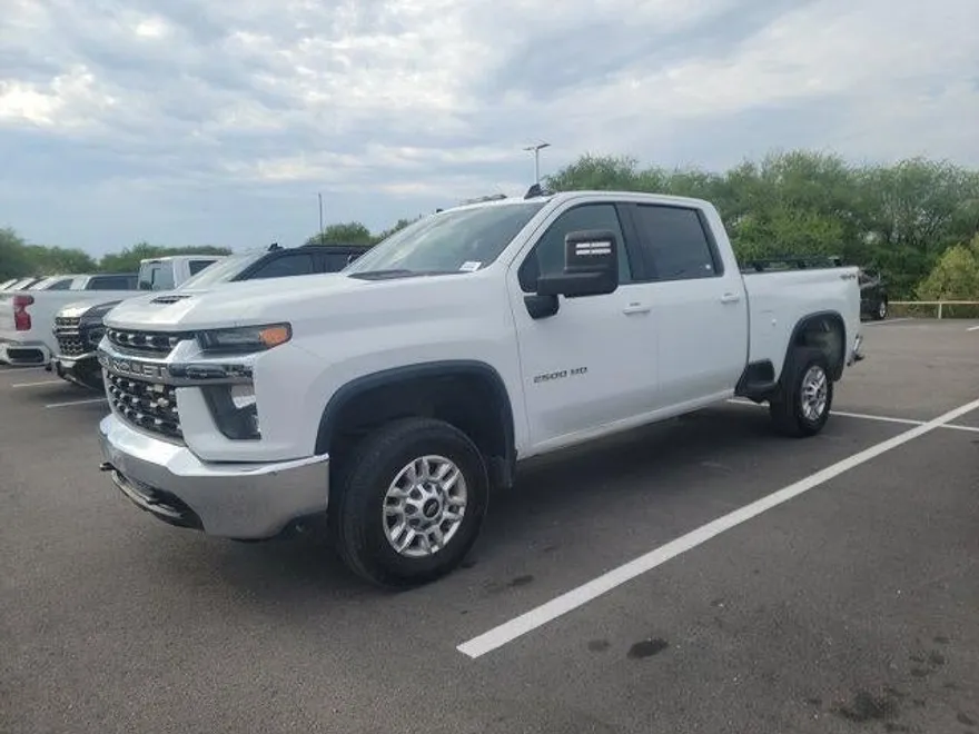 2020 Chevrolet Silverado 2500HD LT photo 1