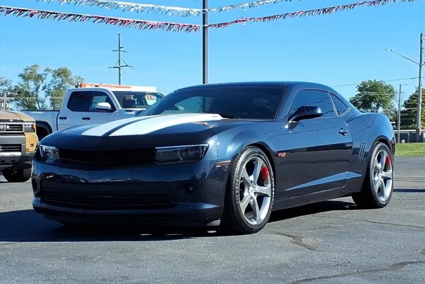 2014 Chevrolet Camaro 1LT photo 1