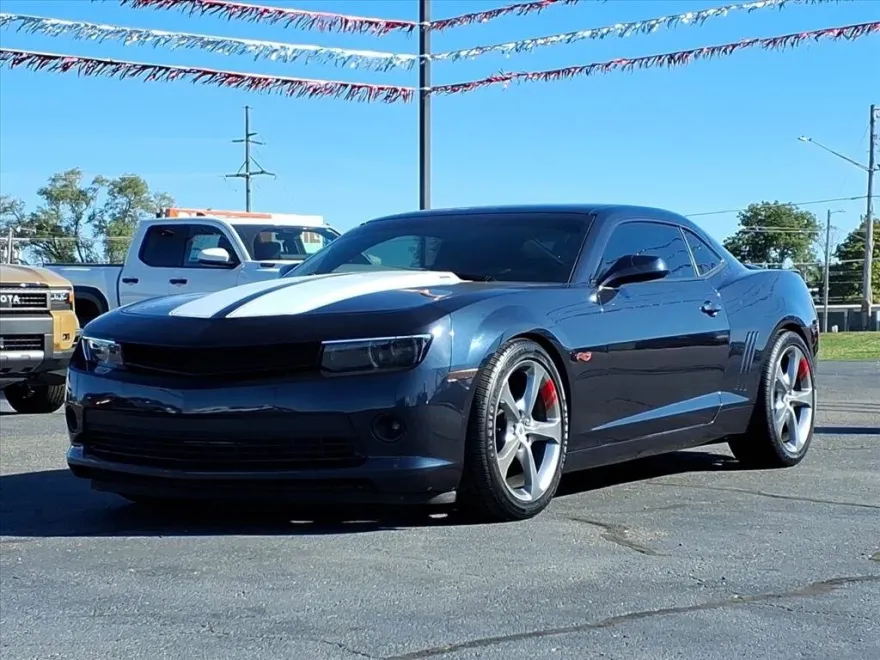 2014 Chevrolet Camaro 1LT photo 1