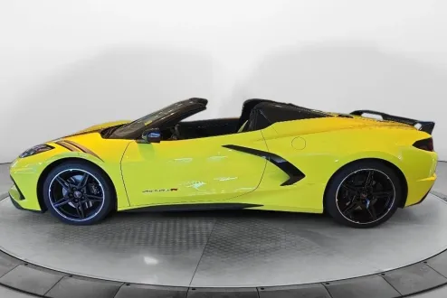 2024 Chevrolet Corvette Stingray 3LT photo 2