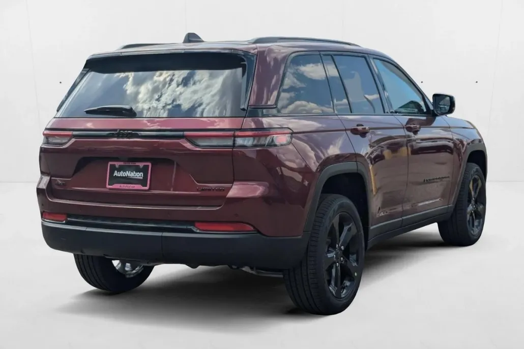 2025 Jeep Grand Cherokee Limited photo 1