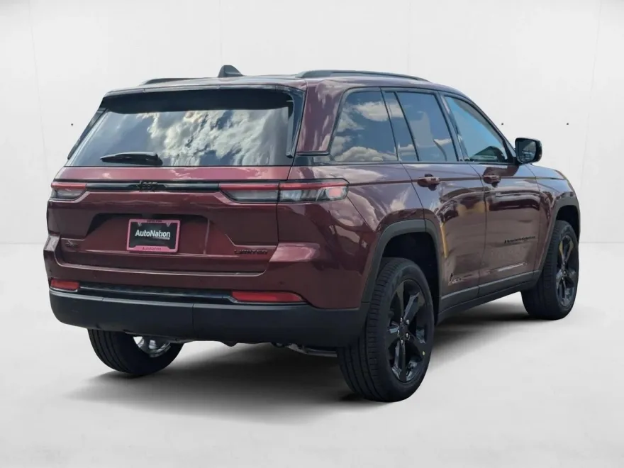 2025 Jeep Grand Cherokee Limited photo 1