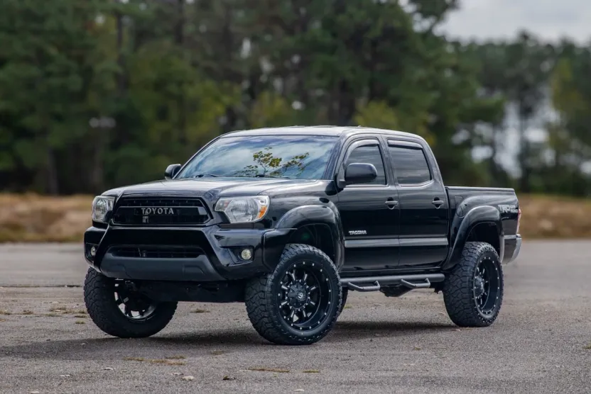 2015 Toyota Tacoma V6 photo 1