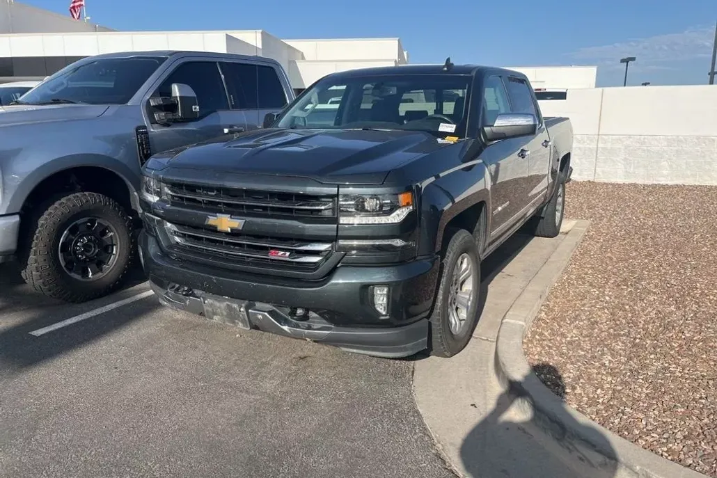 2017 Chevrolet Silverado 1500 LTZ photo 1