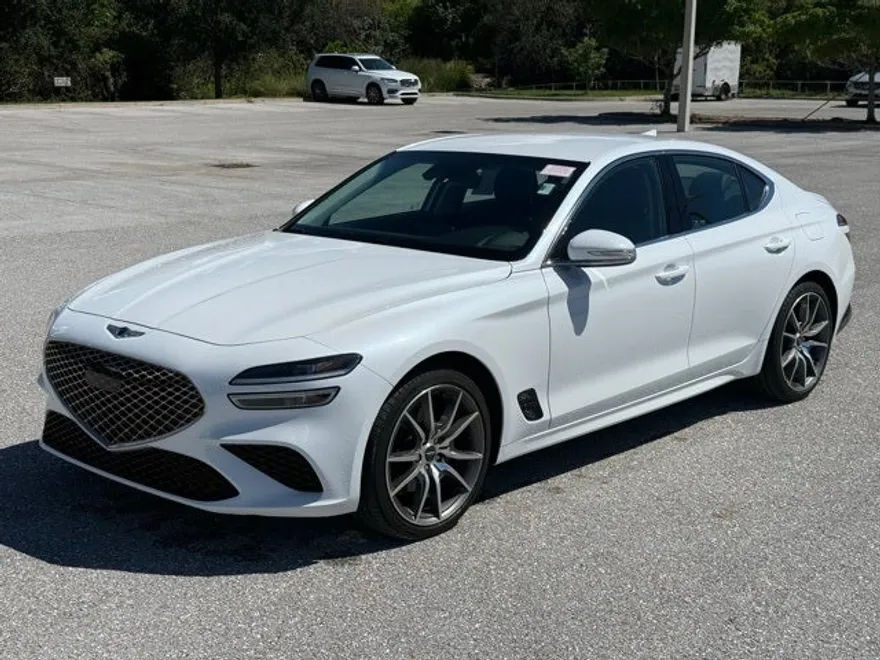 2023 Genesis G70 2.0T photo 1