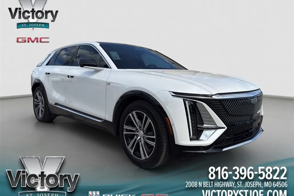2024 Cadillac Lyriq Luxury photo 1