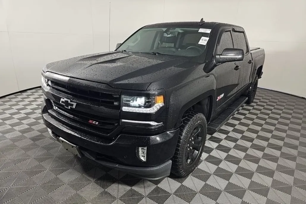 2017 Chevrolet Silverado 1500 LTZ photo 1