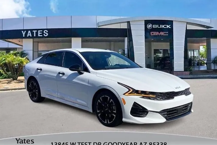 2024 Kia K5 GT-Line photo 1