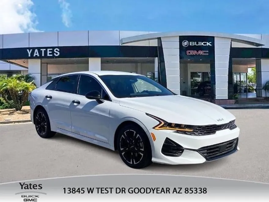 2024 Kia K5 GT-Line photo 1