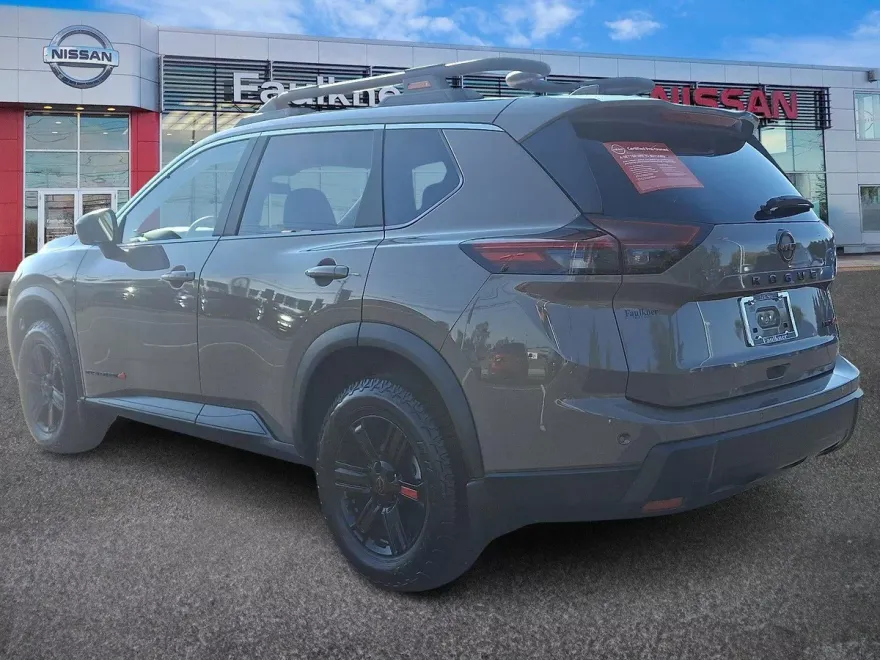 2025 Nissan Rogue SV photo 1