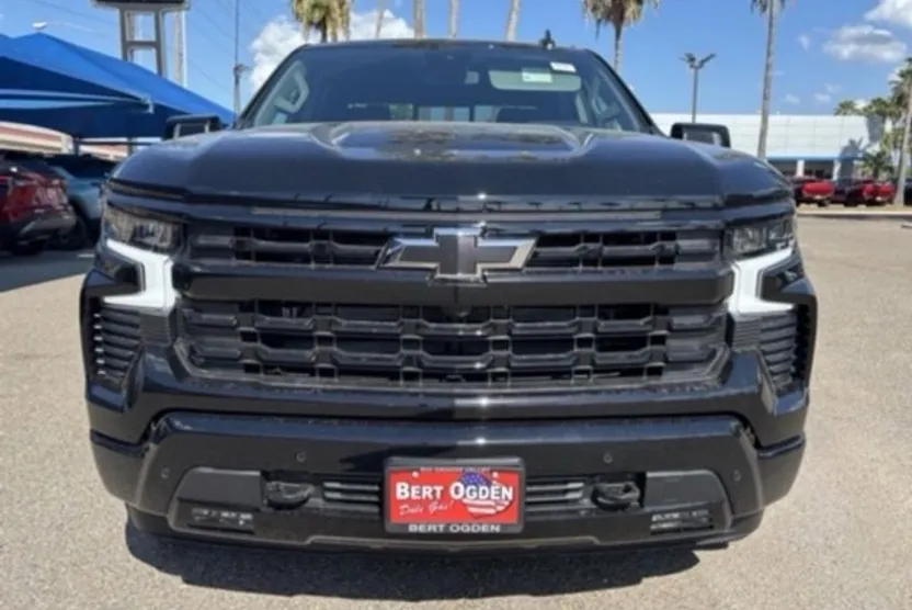 2026 Chevrolet Silverado 1500 RST photo 1